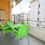 Apartmán 2 Bedroom Apartment, *