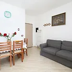 Apartmán 2 Bedroom Apartment, *