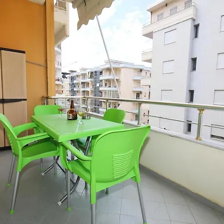 Lägenhet 2 Bedroom Apartment, *