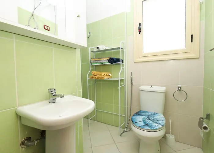 2 Bedroom Apartment, * Avlonya