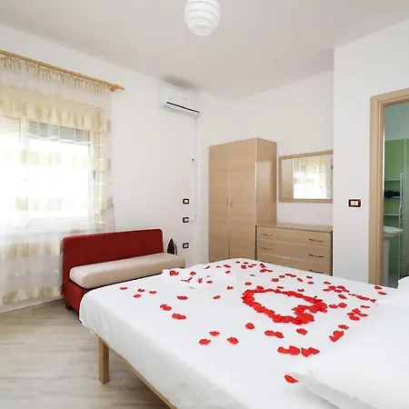 2 Bedroom Apartment,
