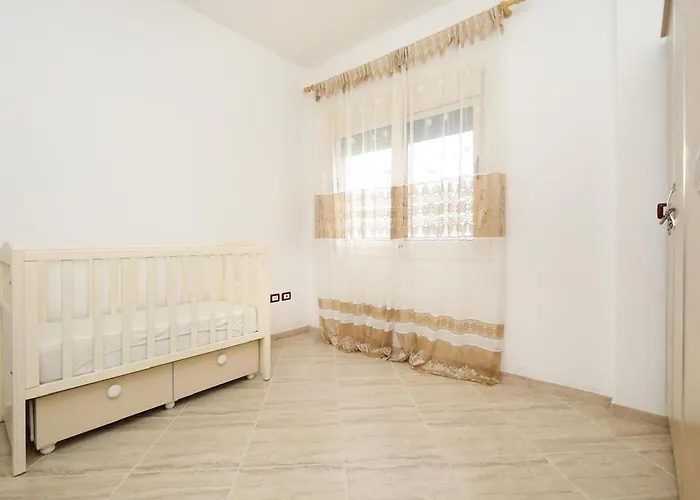 Appartement 2 Bedroom Apartment, *