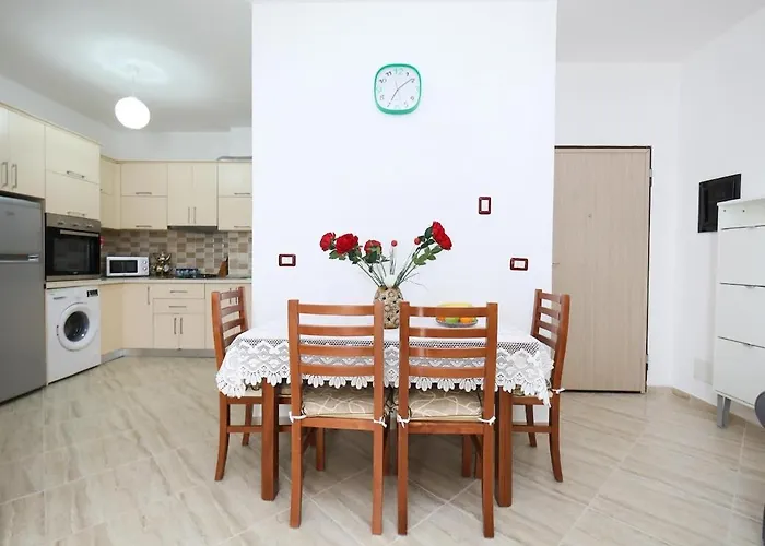 2 Bedroom Apartment, Vlorë